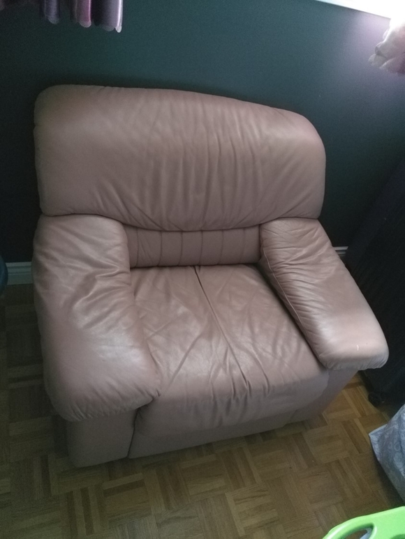 sofa_2.jpg