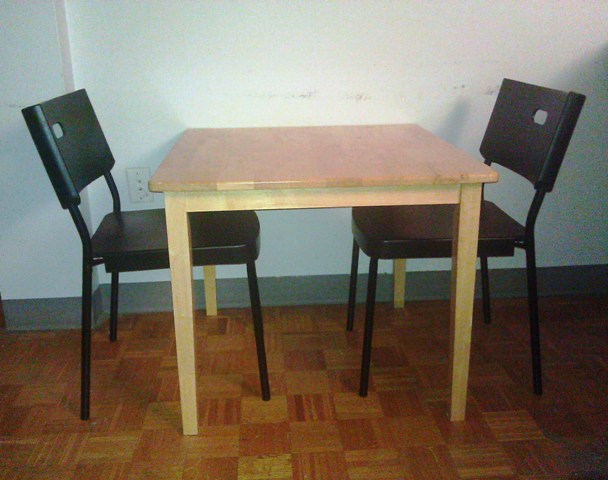 Dinning Table.jpg